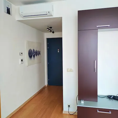 Sag Romantic 22 Floor Panorama Free Parking Free Wifi ברטיסלאבה