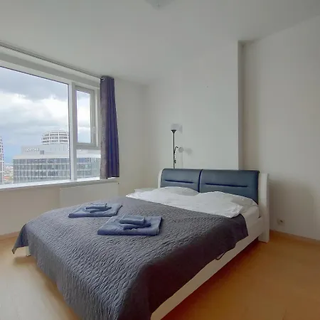 Sag Romantic 22 Floor Panorama Free Parking Free Wifi * ברטיסלאבה