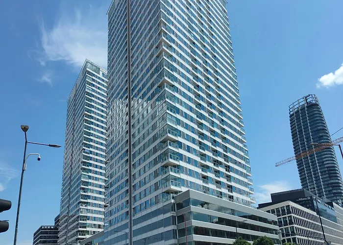 아파트 Sag Romantic 22 Floor Panorama Free Parking Free Wifi 브라티슬라바